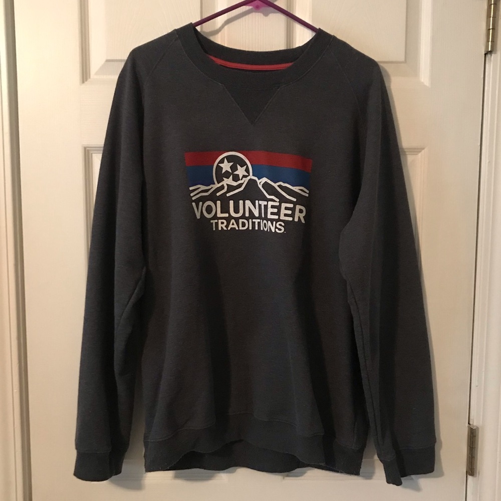 Volunteer traditions swearshirt